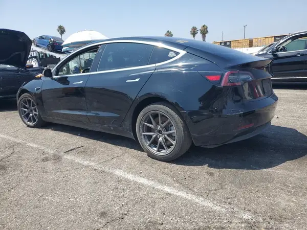 5YJ3E1EA7KF192978 2019 TESLA MODEL 3 - Image 2