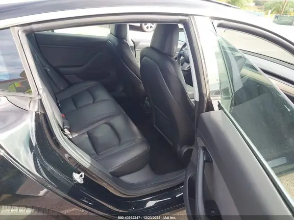 5YJ3E1EA7KF297200 2019 TESLA MODEL 3 - Image 8