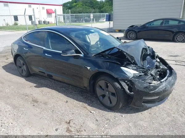5YJ3E1EA7KF297598 2019 TESLA MODEL 3 - Image 1