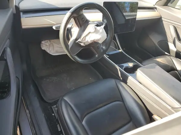 5YJ3E1EA7KF298086 2019 TESLA MODEL 3 - Image 8