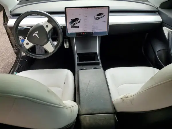 5YJ3E1EA7KF301682 2019 TESLA MODEL 3 - Image 8