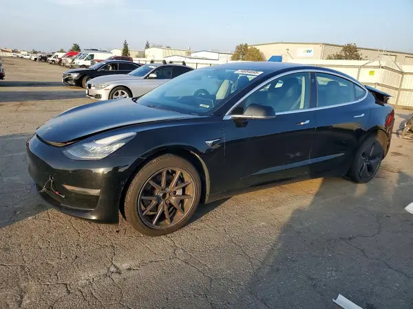 5YJ3E1EA7KF304758 2019 TESLA MODEL 3 - Image 1