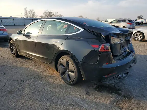 5YJ3E1EA7KF304758 2019 TESLA MODEL 3 - Image 2