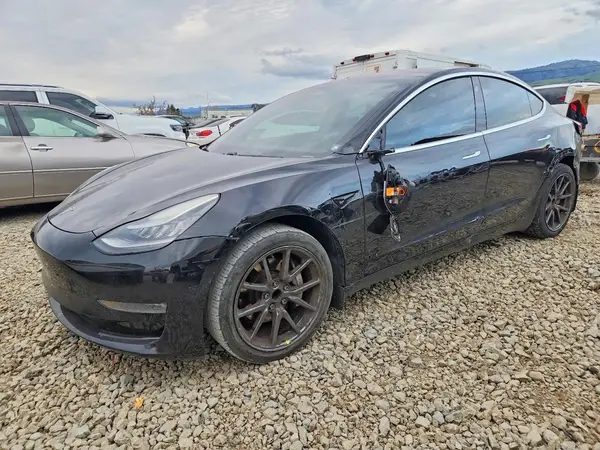 5YJ3E1EA7KF304999 2019 TESLA MODEL 3 - Image 1