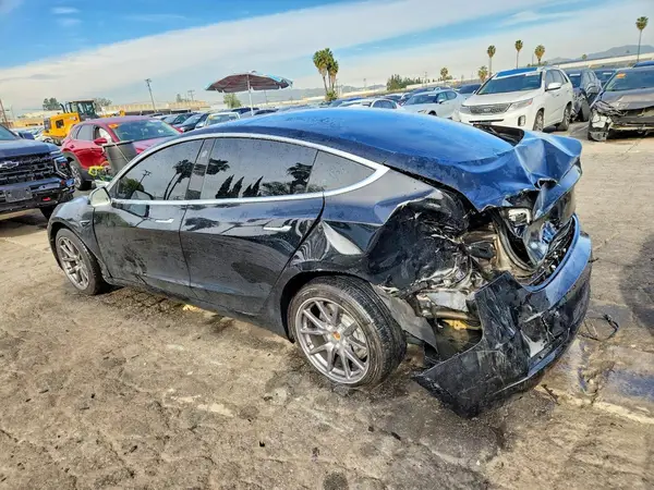 5YJ3E1EA7KF305022 2019 TESLA MODEL 3 - Image 2