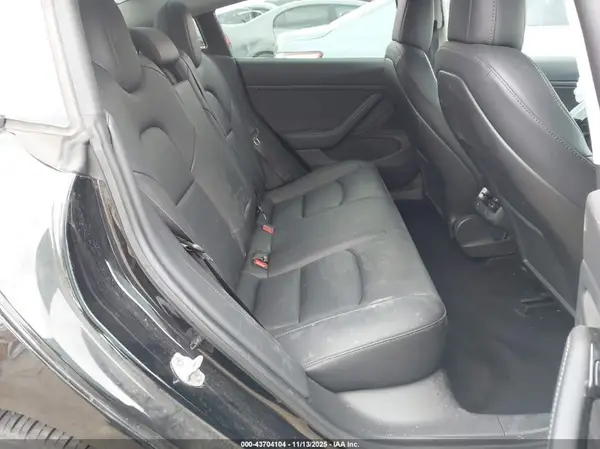 5YJ3E1EA7KF305781 2019 TESLA MODEL 3 - Image 8
