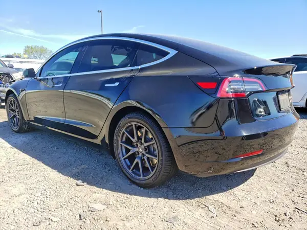 5YJ3E1EA7KF306316 2019 TESLA MODEL 3 - Image 2