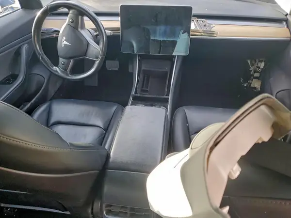 5YJ3E1EA7KF306882 2019 TESLA MODEL 3 - Image 8