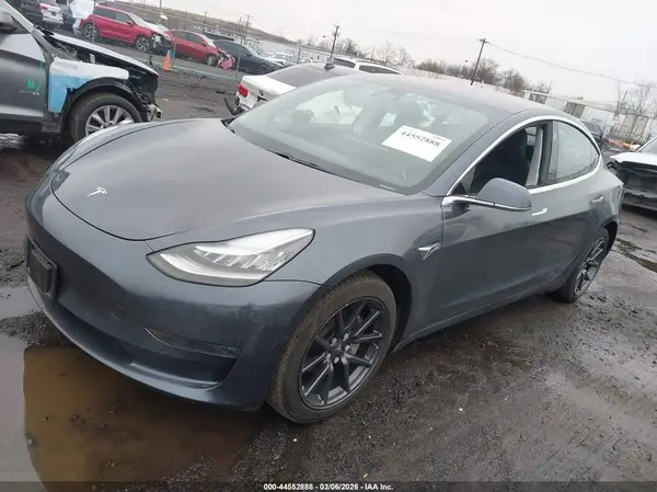 5YJ3E1EA7KF307370 2019 TESLA MODEL 3 - Image 2