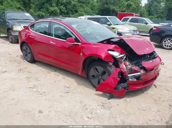 5YJ3E1EA7KF308437 2019 TESLA MODEL 3 - Image 1