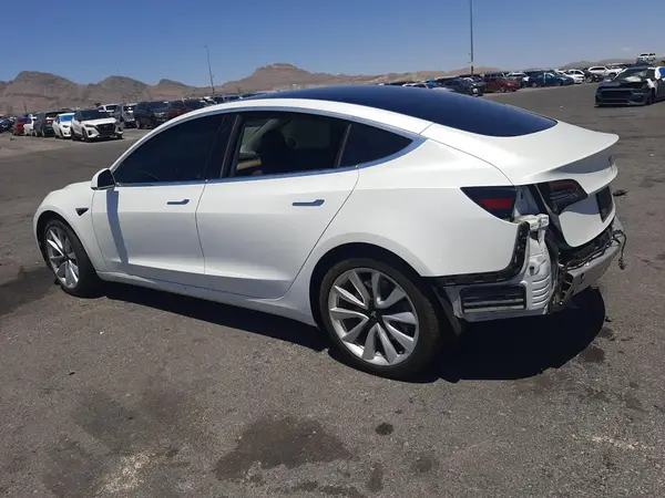 5YJ3E1EA7KF311774 2019 TESLA MODEL 3 - Image 2