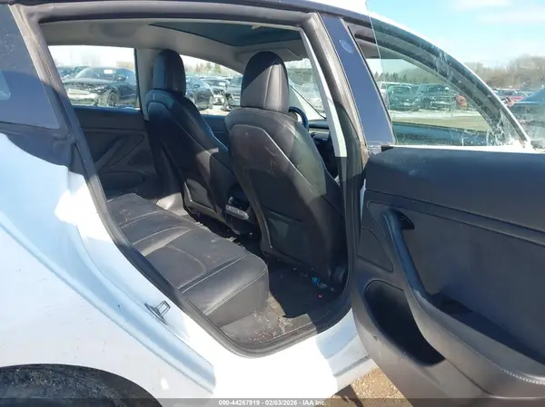 5YJ3E1EA7KF314108 2019 TESLA MODEL 3 - Image 8