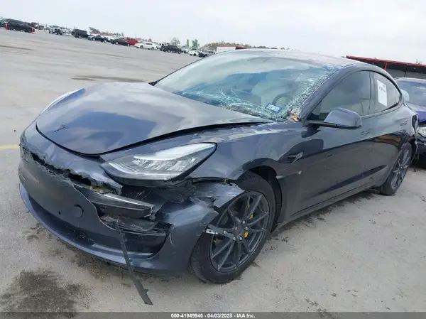 5YJ3E1EA7KF314853 2019 TESLA MODEL 3 - Image 2