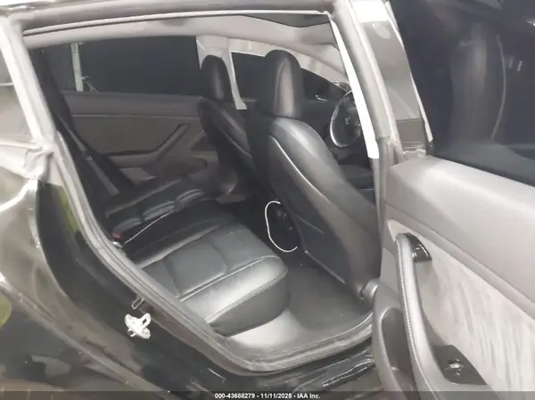 5YJ3E1EA7KF316702 2019 TESLA MODEL 3 - Image 8