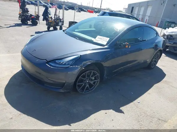 5YJ3E1EA7KF322760 2019 TESLA MODEL 3 - Image 2