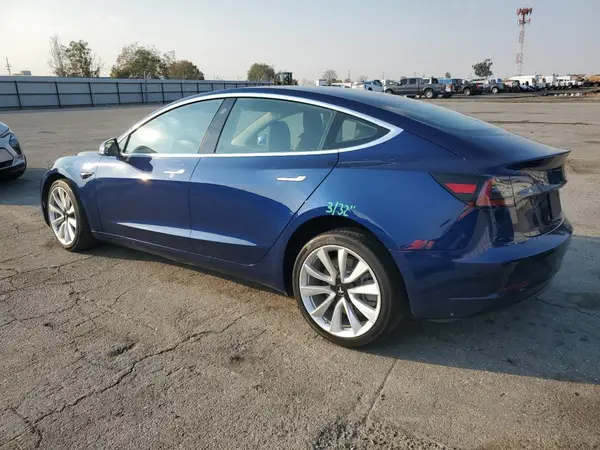 5YJ3E1EA7KF324413 2019 TESLA MODEL 3 - Image 2