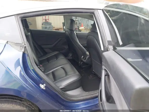 5YJ3E1EA7KF326212 2019 TESLA MODEL 3 - Image 8