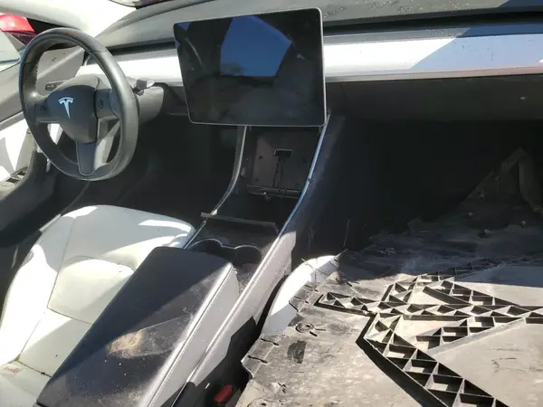 5YJ3E1EA7KF332737 2019 TESLA MODEL 3 - Image 8
