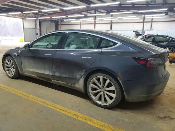 5YJ3E1EA7KF336402 2019 TESLA MODEL 3 - Image 2