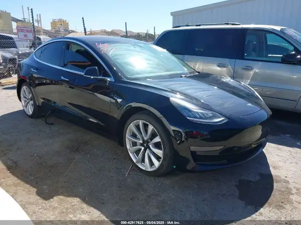 5YJ3E1EA7KF357430 2019 TESLA MODEL 3 - Image 1
