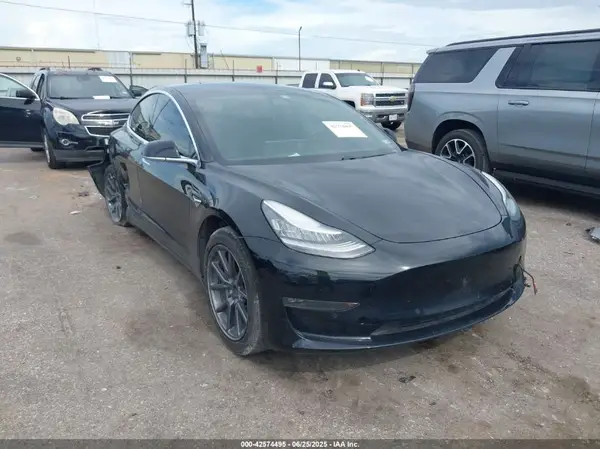 5YJ3E1EA7KF394509 2019 TESLA MODEL 3 - Image 1