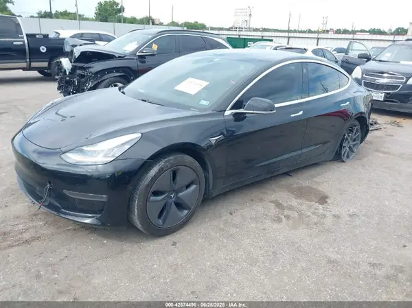 5YJ3E1EA7KF394509 2019 TESLA MODEL 3 - Image 2