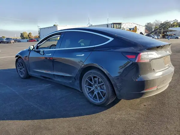 5YJ3E1EA7KF394798 2019 TESLA MODEL 3 - Image 2