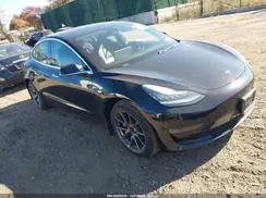 5YJ3E1EA7KF397667 2019 TESLA MODEL 3