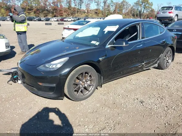 5YJ3E1EA7KF397667 2019 TESLA MODEL 3 - Image 2