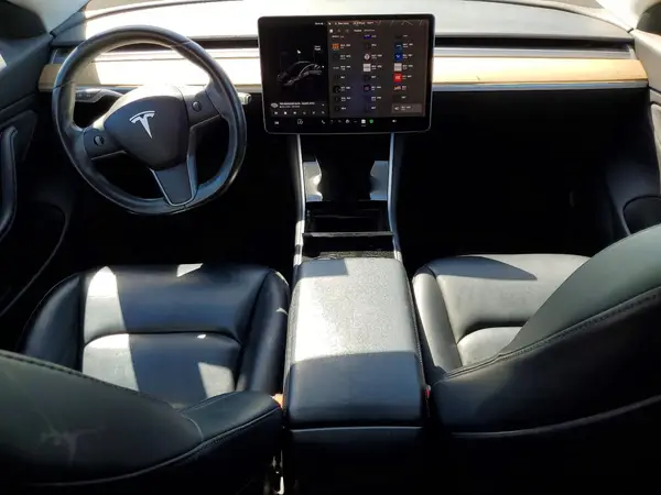 5YJ3E1EA7KF397796 2019 TESLA MODEL 3 - Image 8