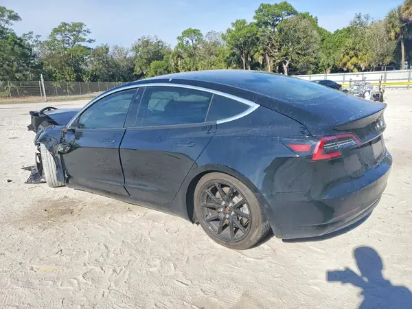 5YJ3E1EA7KF397801 2019 TESLA MODEL 3 - Image 2