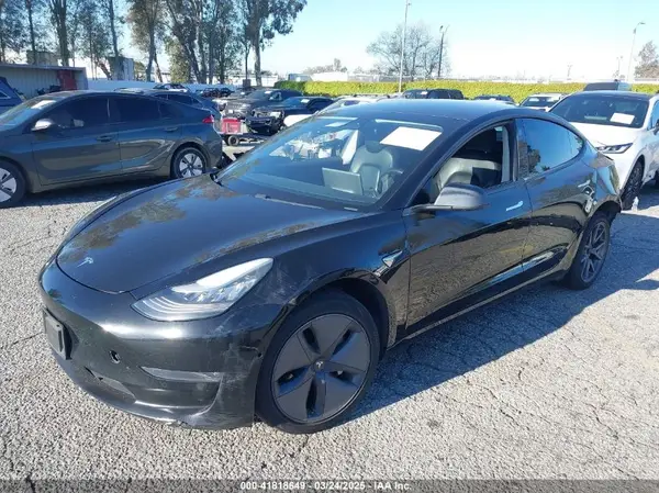 5YJ3E1EA7KF398365 2019 TESLA MODEL 3 - Image 2