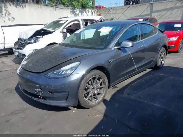 5YJ3E1EA7KF400115 2019 TESLA MODEL 3 - Image 2