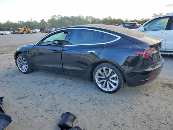 5YJ3E1EA7KF401877 2019 TESLA MODEL 3 - Image 2