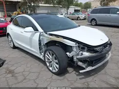 5YJ3E1EA7KF402432 2019 TESLA MODEL 3