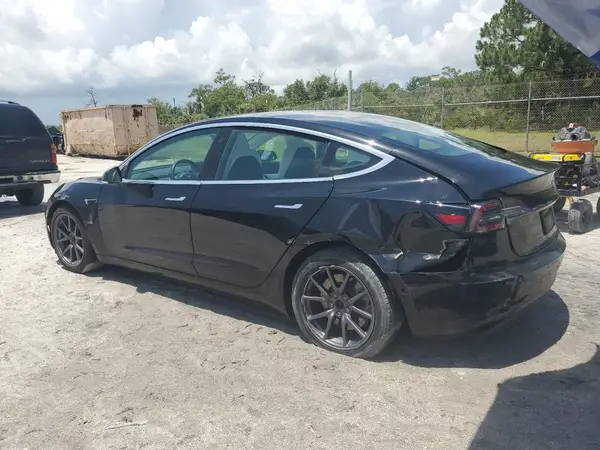 5YJ3E1EA7KF402656 2019 TESLA MODEL 3 - Image 2