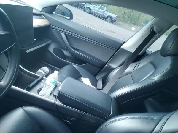 5YJ3E1EA7KF410711 2019 TESLA MODEL 3 - Image 8