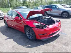 5YJ3E1EA7KF411552 2019 TESLA MODEL 3
