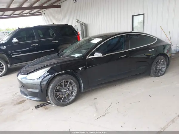 5YJ3E1EA7KF415648 2019 TESLA MODEL 3 - Image 2