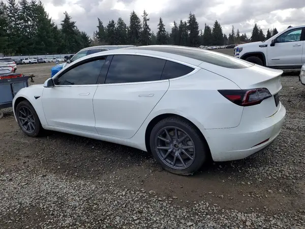 5YJ3E1EA7KF415889 2019 TESLA MODEL 3 - Image 2