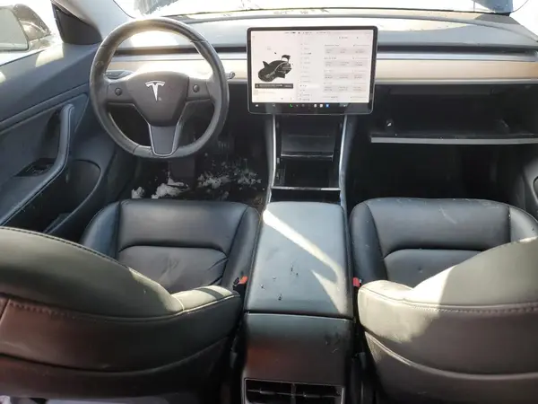 5YJ3E1EA7KF418789 2019 TESLA MODEL 3 - Image 8