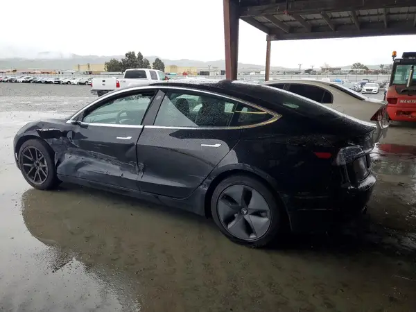 5YJ3E1EA7KF424527 2019 TESLA MODEL 3 - Image 2