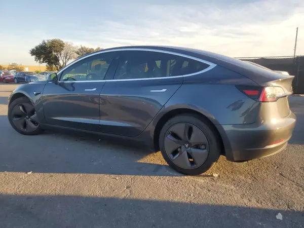 5YJ3E1EA7KF426942 2019 TESLA MODEL 3 - Image 2