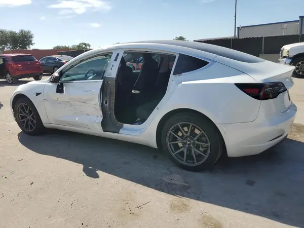 5YJ3E1EA7KF430781 2019 TESLA MODEL 3 - Image 2