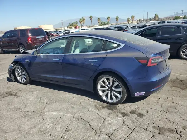 5YJ3E1EA7KF432109 2019 TESLA MODEL 3 - Image 2