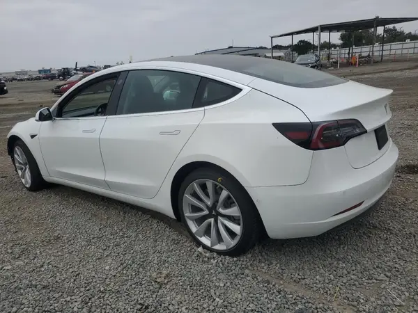 5YJ3E1EA7KF434538 2019 TESLA MODEL 3 - Image 2