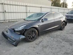 5YJ3E1EA7KF435365 2019 TESLA MODEL 3