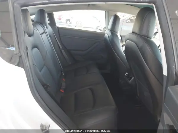 5YJ3E1EA7KF437908 2019 TESLA MODEL 3 - Image 8