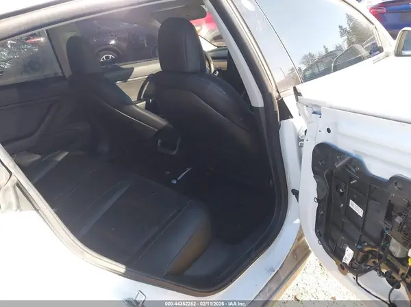 5YJ3E1EA7KF447578 2019 TESLA MODEL 3 - Image 8