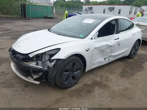5YJ3E1EA7KF484002 2019 TESLA MODEL 3 - Image 2